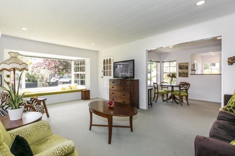 Photo of property in 8 Shortland Place, Havelock North, 4130