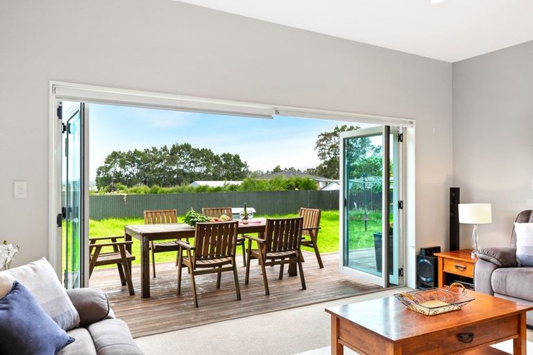 Photo of property in 86 Trig Road, Whenuapai, Auckland, 0618