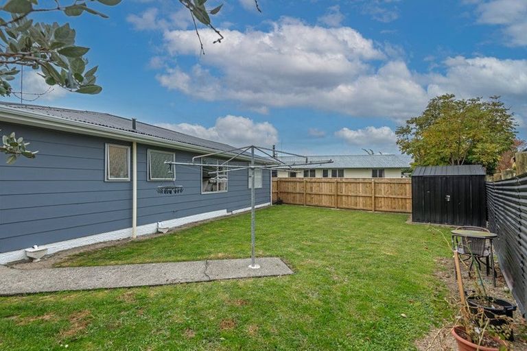 Photo of property in 24 Chadwick Place, Highbury, Palmerston North, 4412