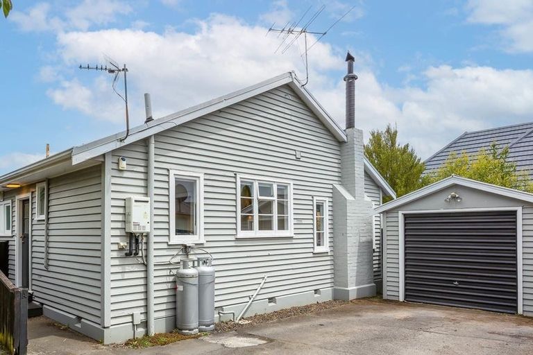 Photo of property in 49a Memorial Avenue, Ilam, Christchurch, 8053