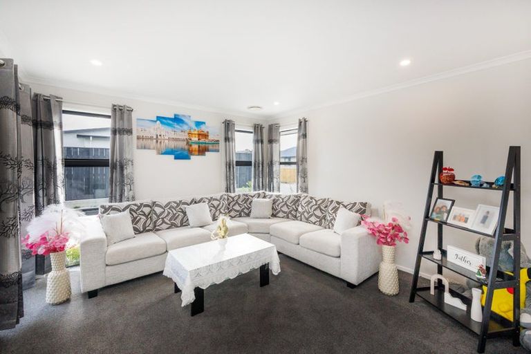 Photo of property in 8 Henty Lane, Marton, 4710