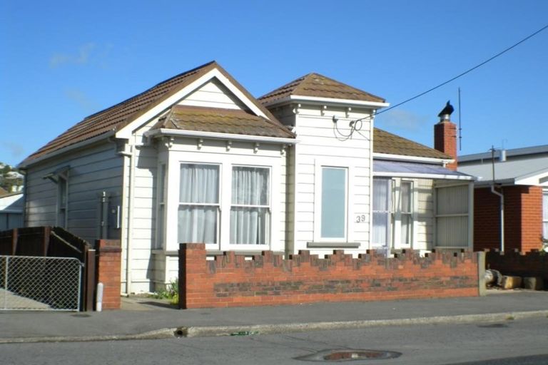 Photo of property in 39 Helena Street, Forbury, Dunedin, 9012