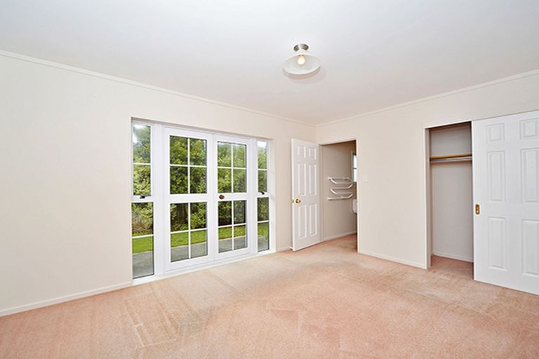 Photo of property in 27 Tula Lane, Kelvin Grove, Palmerston North, 4470