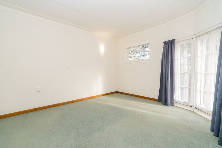 Photo of property in 131 Eglinton Road, Mornington, Dunedin, 9011