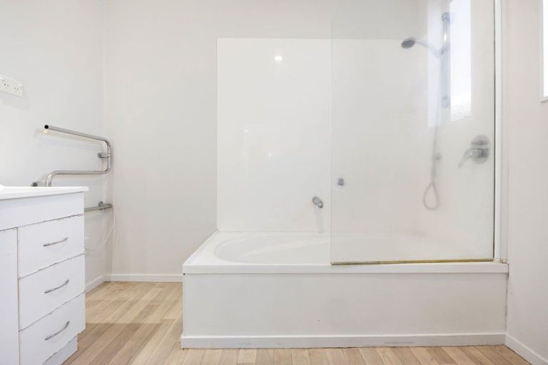 Photo of property in 4 Mount View Road, Melville, Hamilton, 3206