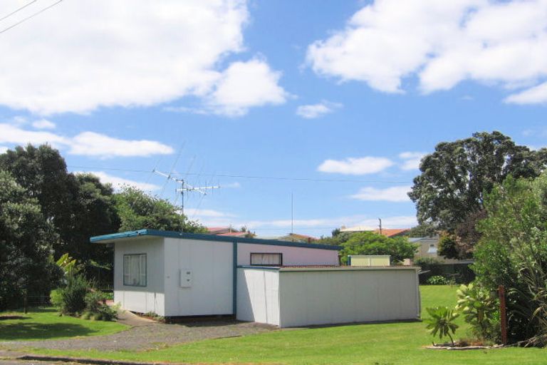 Photo of property in 41 Hillview Road, Waihi Beach, 3611