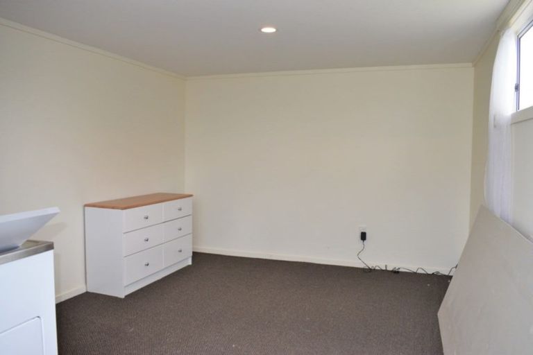 Photo of property in 52 Norfolk Crescent, Otaki Beach, Otaki, 5512