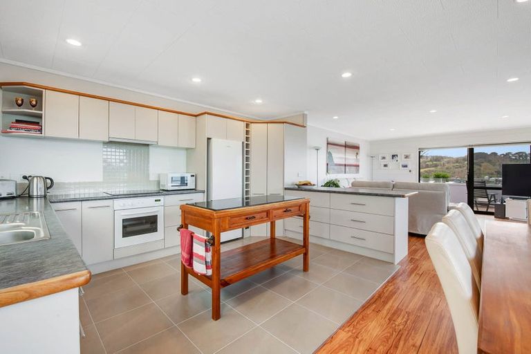 Photo of property in 7 Kahurangi Place, Snells Beach, 0920