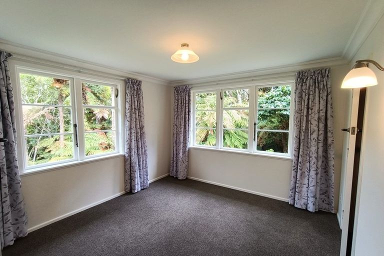 Photo of property in 139 Kamahi Street, Stokes Valley, Lower Hutt, 5019
