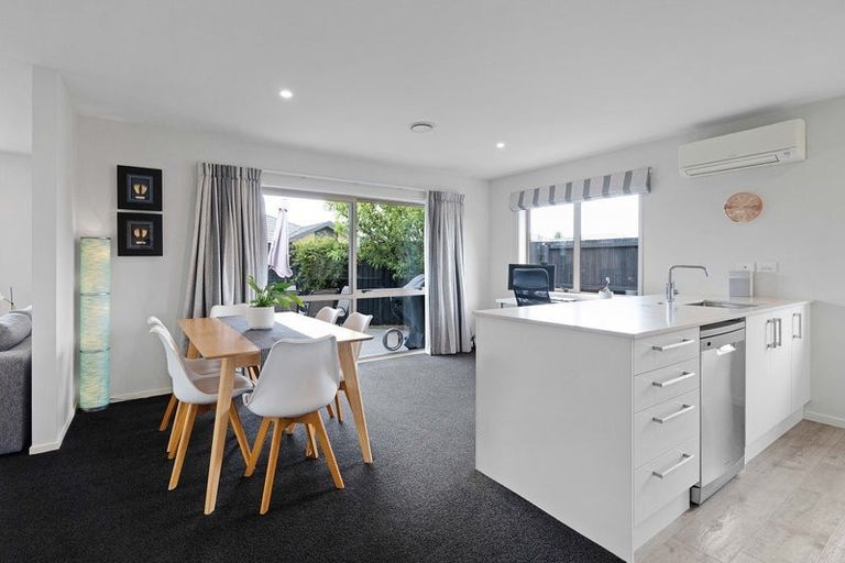 Photo of property in 15 Koareare Avenue, Halswell, Christchurch, 8025