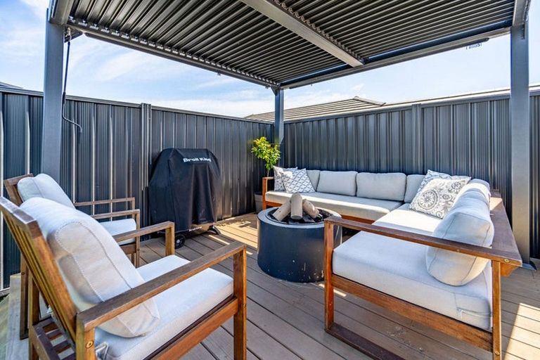 Photo of property in 106 Sentinel Avenue, Omokoroa, 3114