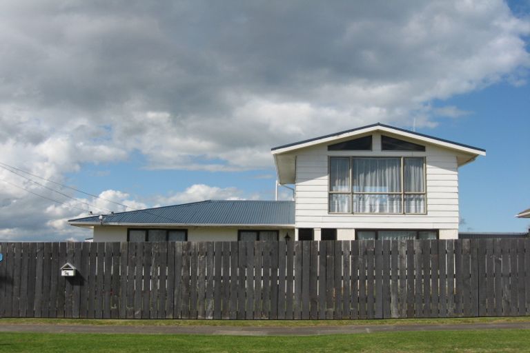 Photo of property in 94 Manuka Street, Castlecliff, Whanganui, 4501
