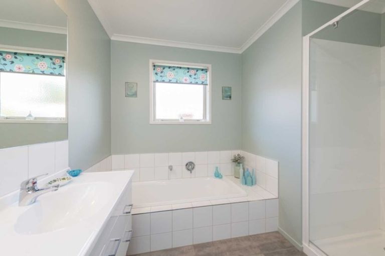 Photo of property in 23 Ernest Place, Brightwater, 7022