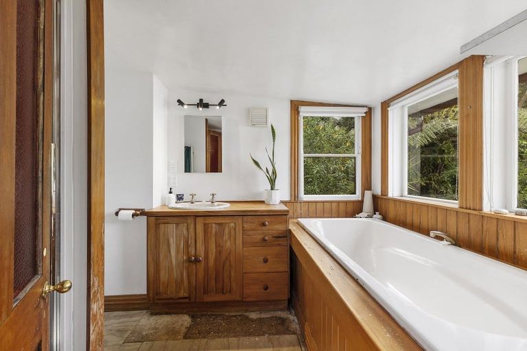 Photo of property in 3 Levina Avenue, Aro Valley, Wellington, 6021