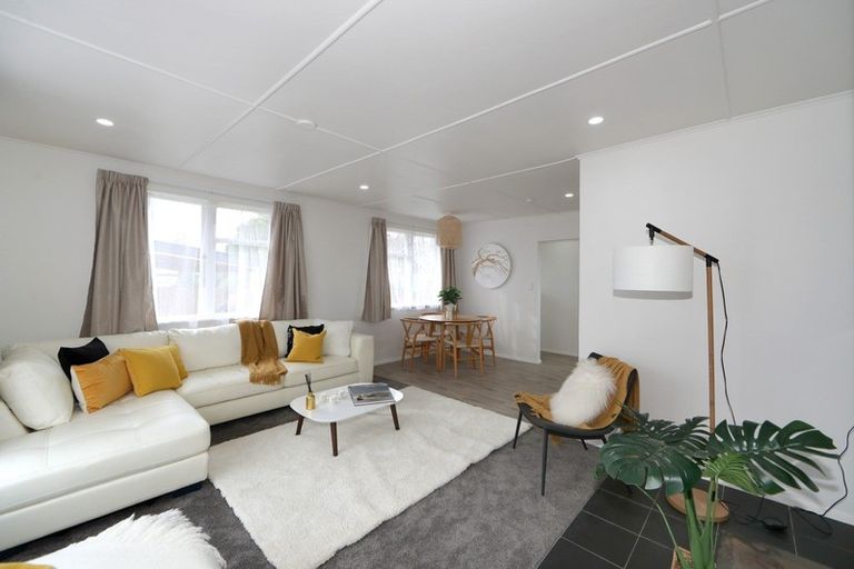 Photo of property in 30 Lipscombe Crescent, Havelock North, 4130