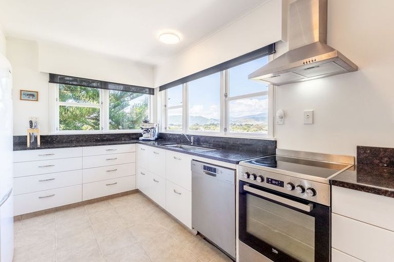 Photo of property in 23 Percival Road, Paraparaumu Beach, Paraparaumu, 5032
