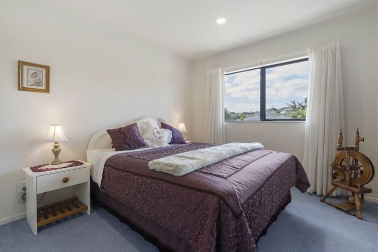 Photo of property in 88 Tauranga Place, Orewa, 0931