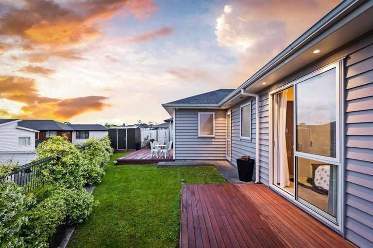 Photo of property in 8 Gemscott Crescent, Huapai, Kumeu, 0810