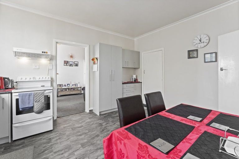 Photo of property in 10 Tiraumea Road, Pahiatua, 4910