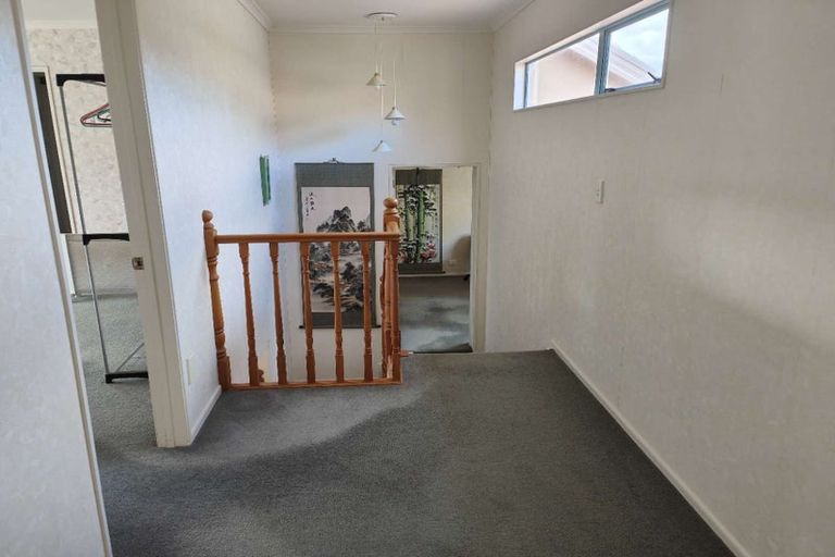Photo of property in 7 David Beattie Place, Chatswood, Auckland, 0626