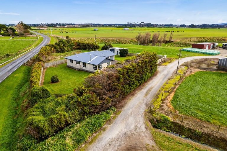 Photo of property in 1658 Skeet Road, Auroa, Hawera, 4678