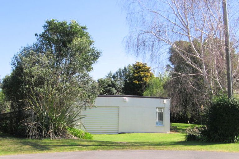 Photo of property in 6 Endeavour Place, Cooks Beach, Whitianga, 3591