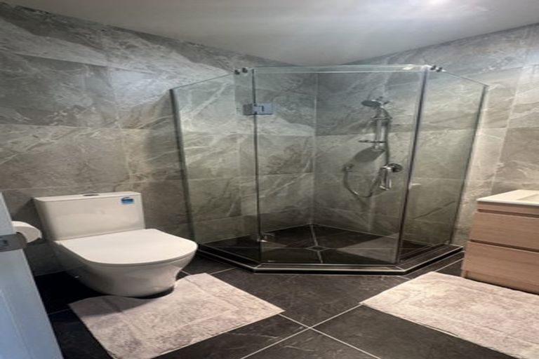 Photo of property in 10 Monstedt Terrace, Windsor Park, Auckland, 0632