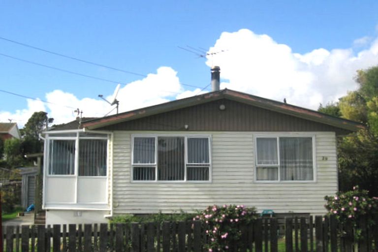 Photo of property in 29 Levant Street, Cannons Creek, Porirua, 5024