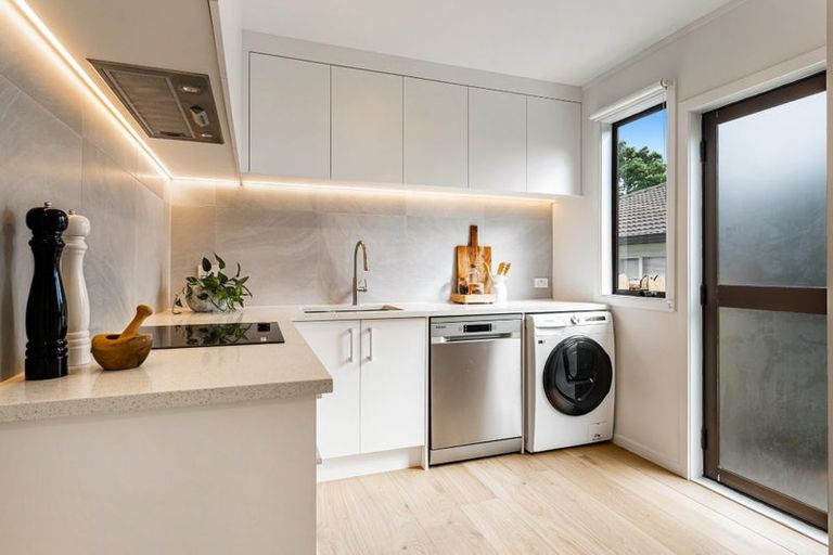 Photo of property in 1/452 Hibiscus Coast Highway, Orewa, 0931