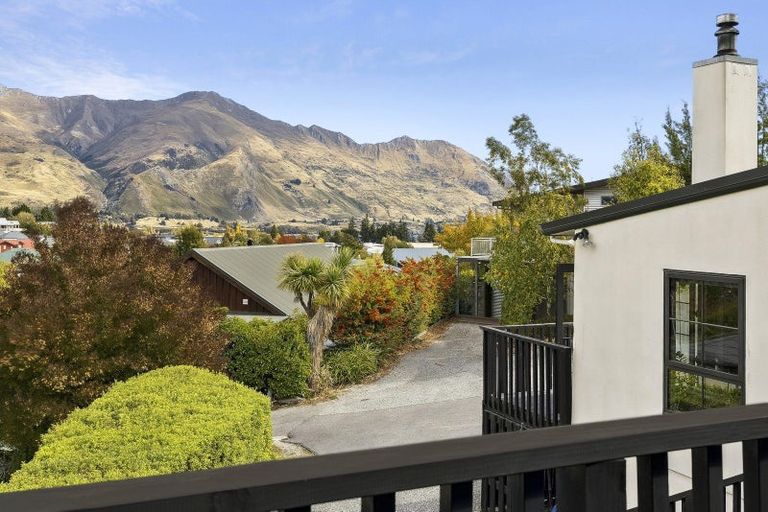Photo of property in 13 Trevathan Lane, Wanaka, 9305