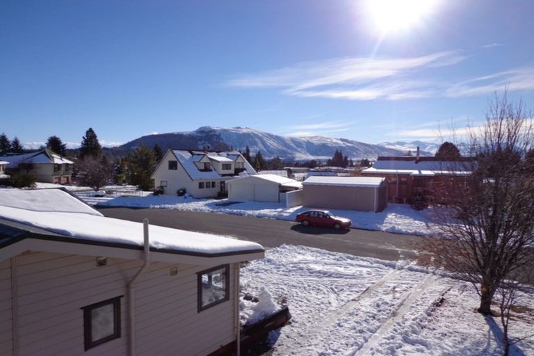 Photo of property in 16 O'neill Place, Lake Tekapo, 7999