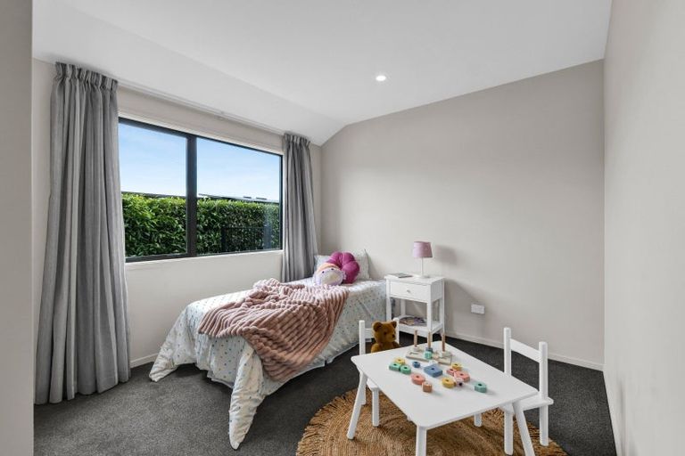 Photo of property in 12 Kotare Drive, Waiwhakaiho, New Plymouth, 4312