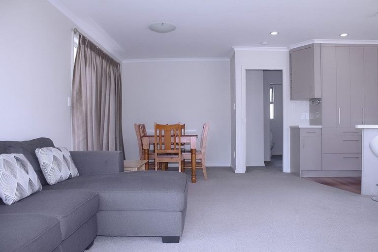 Photo of property in 36a Saint Ronans Avenue, Waterloo, Lower Hutt, 5011