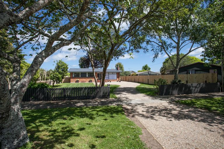 Photo of property in 281 Shakespeare Street, Leamington, Cambridge, 3432