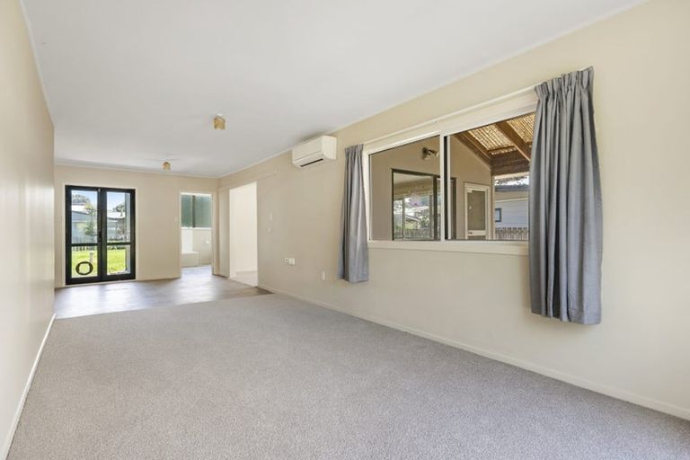 Photo of property in 1 Cordyline Road, Port Waikato, Tuakau, 2695