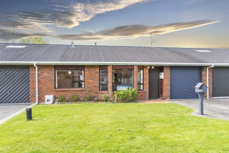 Photo of property in 108 Oxford Street, Tawa, Wellington, 5028