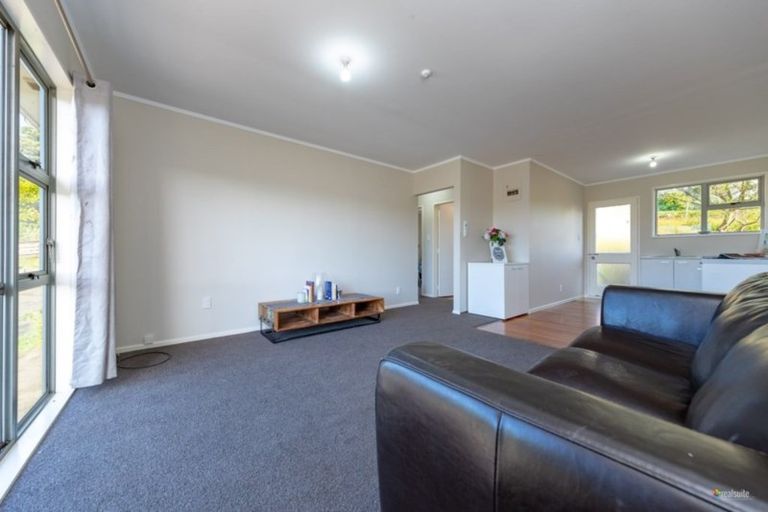 Photo of property in 2/3 Vella Street, Titahi Bay, Porirua, 5022