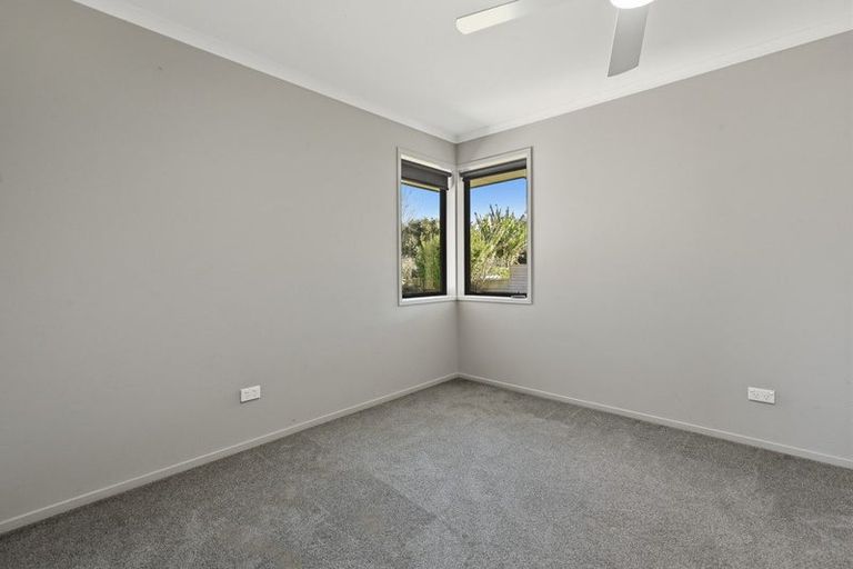 Photo of property in 8 Vantage Place, Omokoroa, 3114