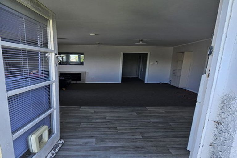 Photo of property in 21 Crawford Road, Kilbirnie, Wellington, 6022