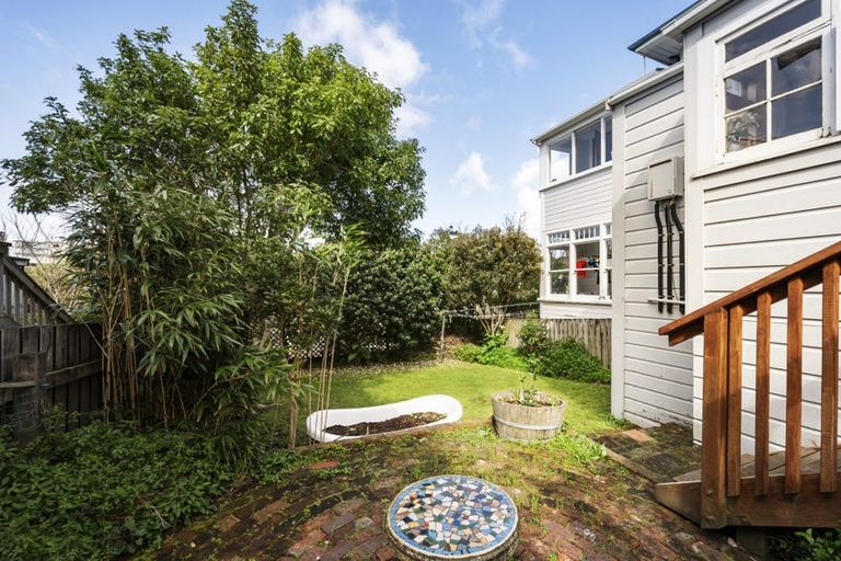 Photo of property in 129 Grant Road, Thorndon, Wellington, 6011