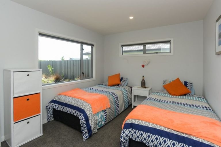 Photo of property in 36 Pelorus Avenue, Poraiti, Napier, 4112
