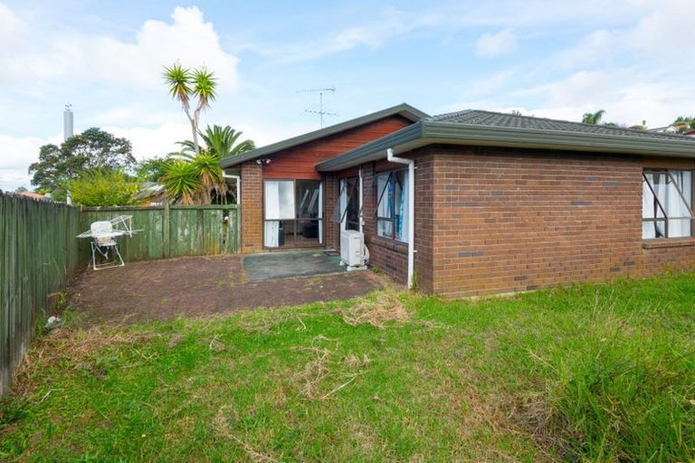 Photo of property in 5 Sherpa Place, Massey, Auckland, 0614