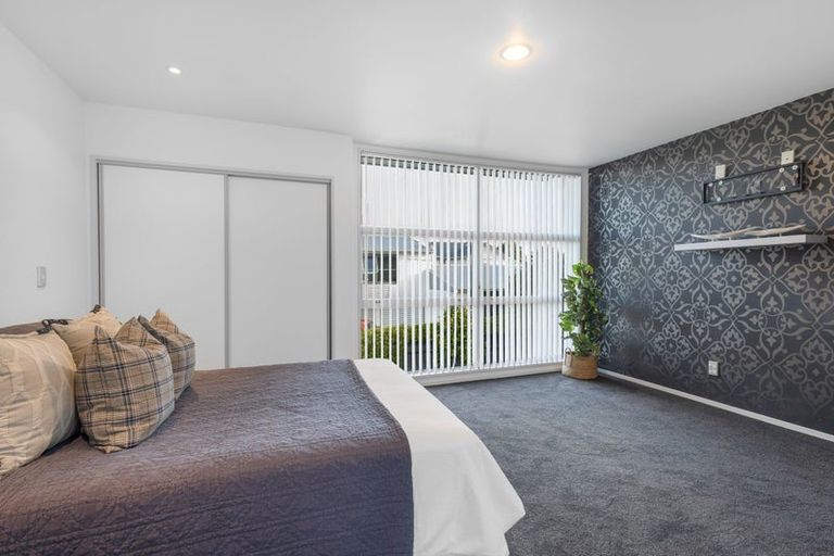 Photo of property in 547 Barbadoes Street, Edgeware, Christchurch, 8013