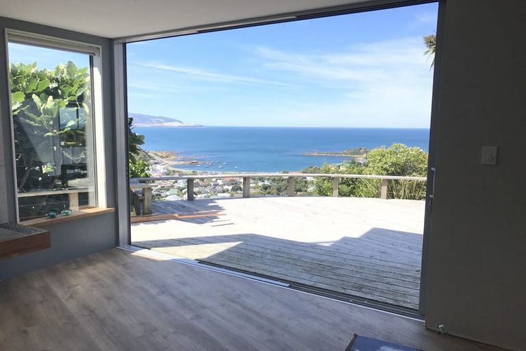 Photo of property in 74 Frobisher Street, Island Bay, Wellington, 6023