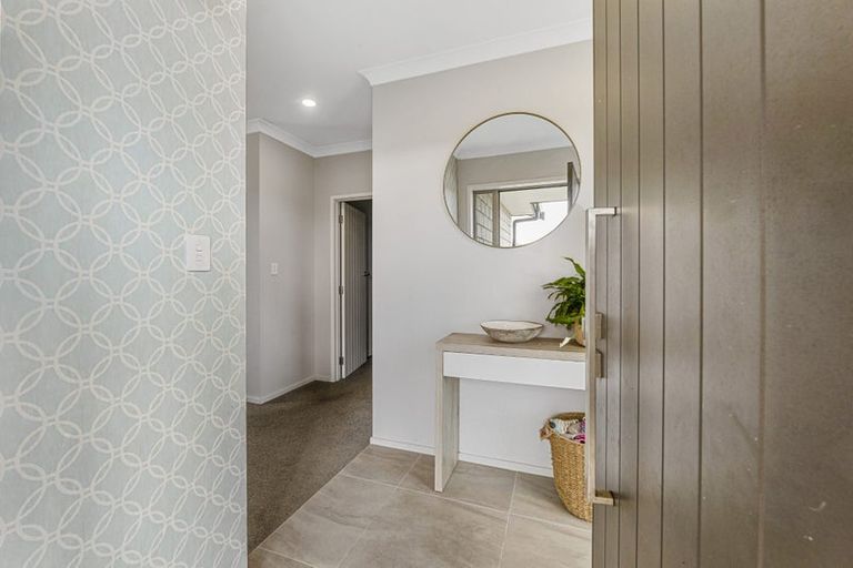 Photo of property in 20 Larlin Drive, Hawera, 4675