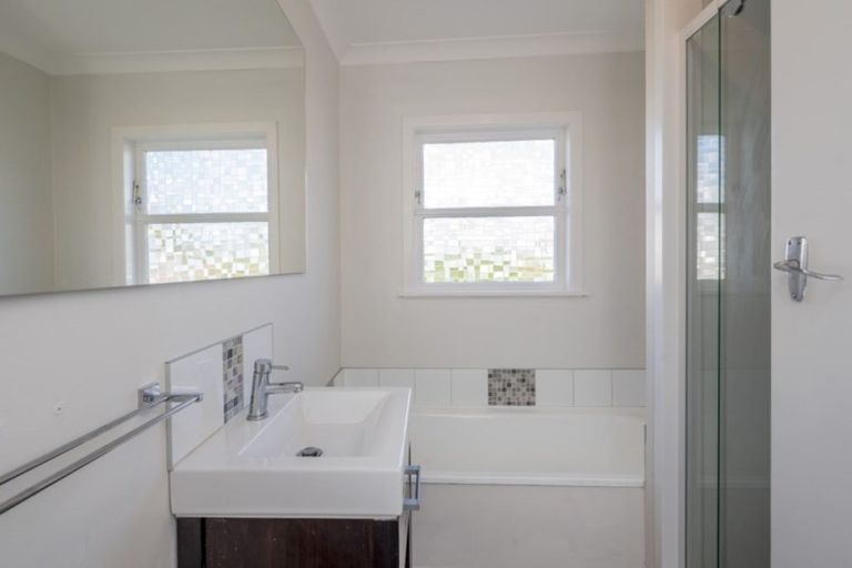 Photo of property in 4 Weld Street, Levin, 5510