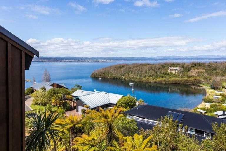 Photo of property in 12 Ewing Grove, Acacia Bay, Taupo, 3330