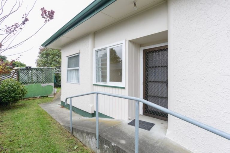 Photo of property in 1b Yeo Place, Taradale, Napier, 4112