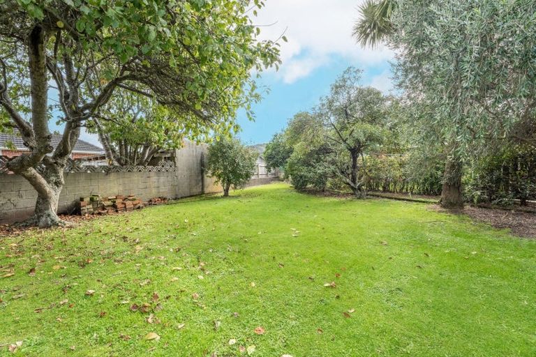 Photo of property in 12 Kiwi Street, Heretaunga, Upper Hutt, 5018