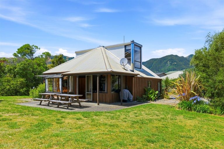 Photo of property in 80 Selwyn Street, Pohara, Takaka, 7183